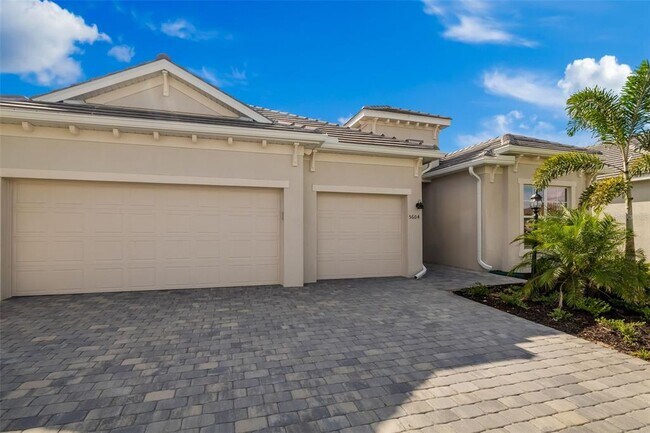 Building Photo - 5604 Lightning Whelk Ln