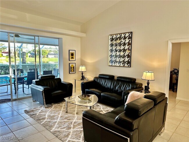 Building Photo - 930 Marble Dr