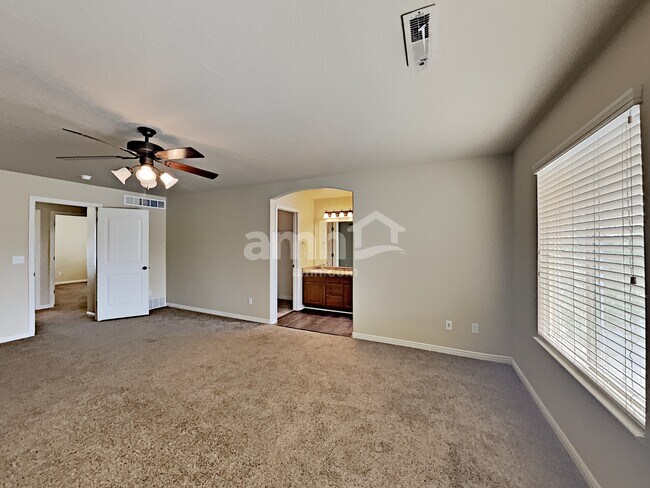 Building Photo - 4778 Wilson Way