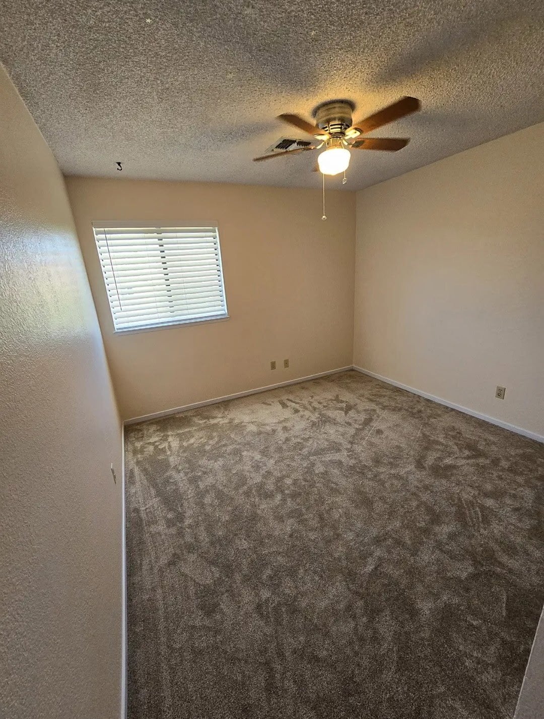 Building Photo - 3464 Ridgecrest Dr