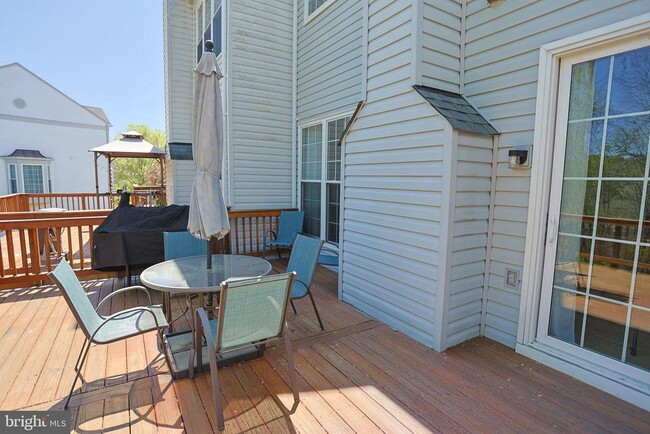 Building Photo - 3641 Bracknell Dr