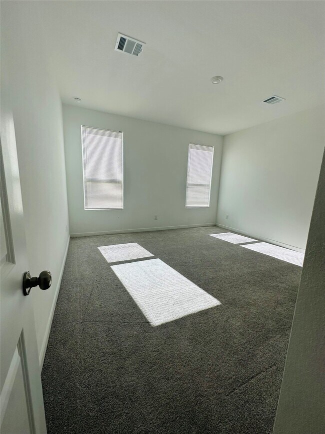 Building Photo - 16052 Tallis Dr