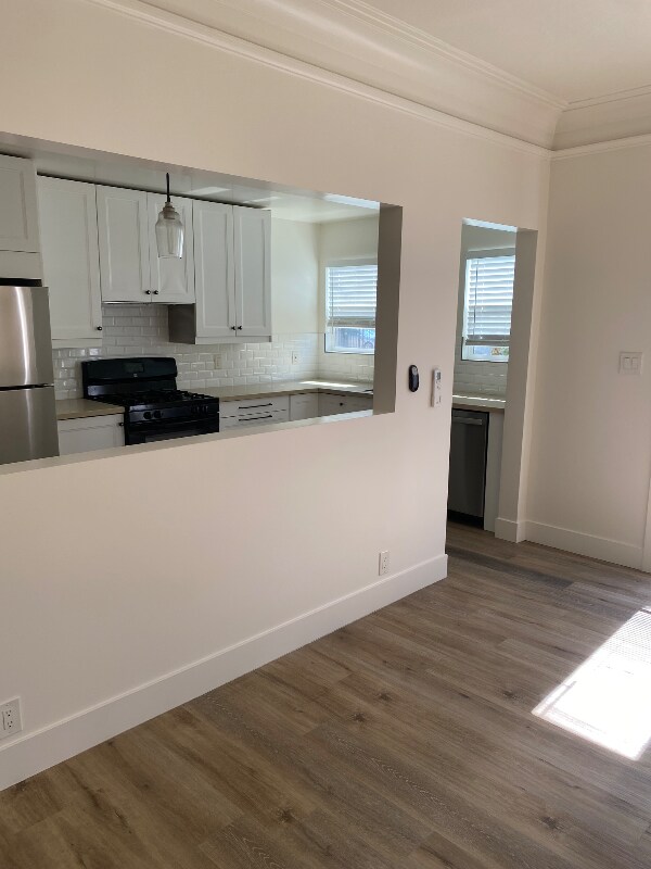 Building Photo - 6071 Lexington Ave