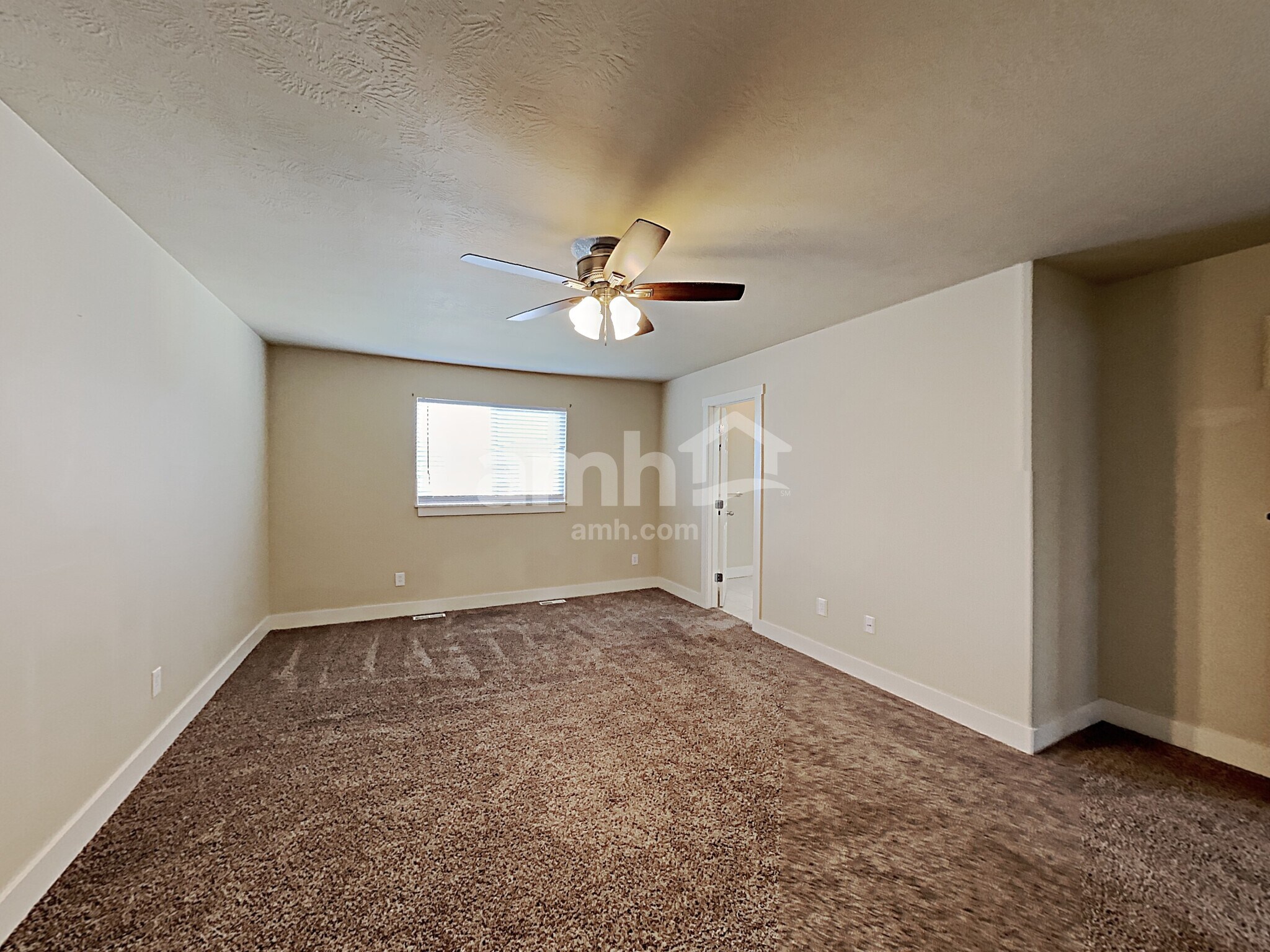Building Photo - 282 W Bricker Rd