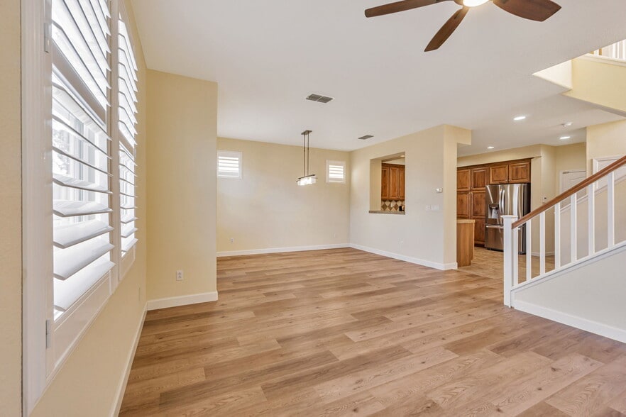 Building Photo - 2678 Deerwood Dr