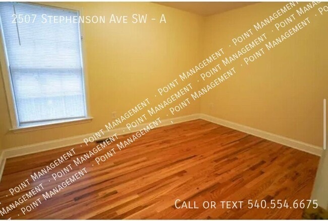 Building Photo - 2507 Stephenson Ave SW