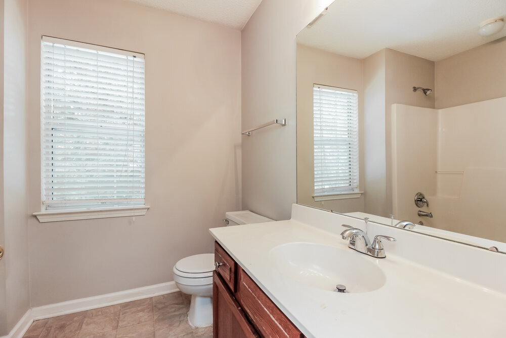 Building Photo - 8433 Woodford Bridge Dr