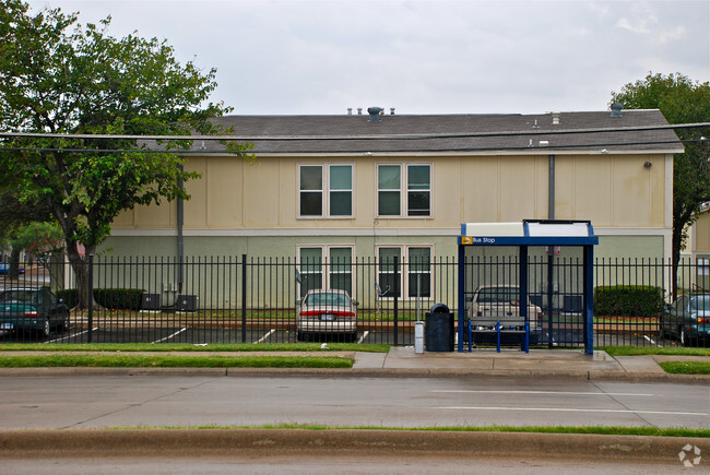 Building Photo - Summit at Mirasol Apartments