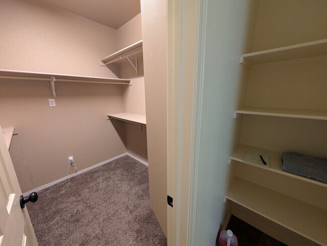 Building Photo - 5604 New Castle Ct