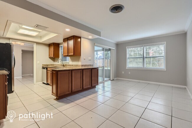 Building Photo - 2272 Habersham Drive