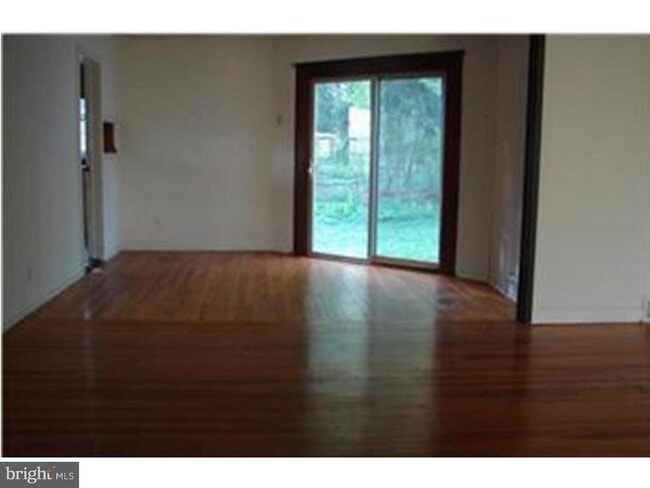 Building Photo - 295 Gravel Hill Rd