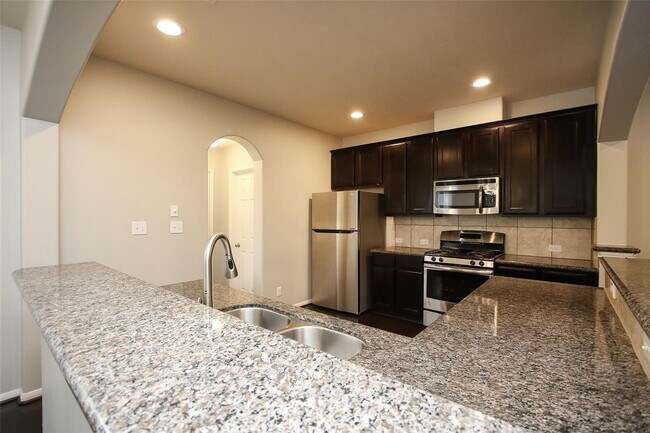 Building Photo - 8517 Sunset Loch Dr