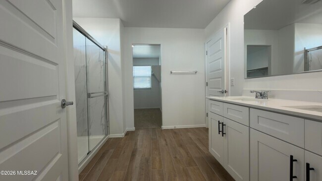 Building Photo - 10473 W Rutherford Ln
