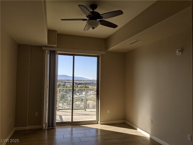 Building Photo - 8255 S Las Vegas Blvd