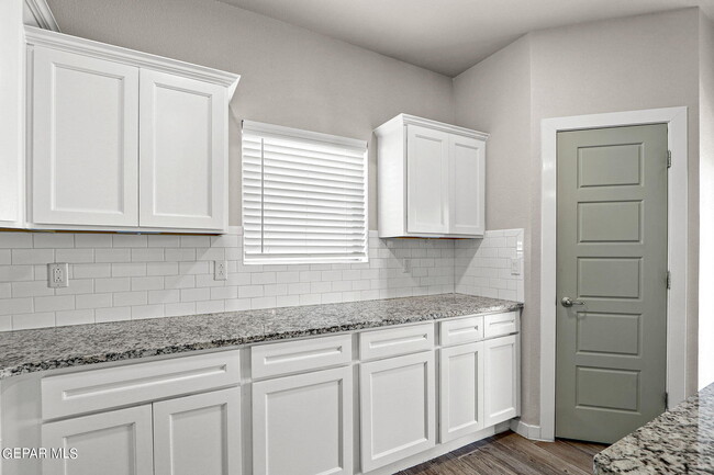 Building Photo - 14708 Tierra Garcia Dr
