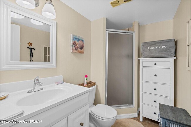 Building Photo - 201 St Lucie Ln