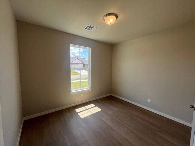 Building Photo - 8313 NW 163rd Ter