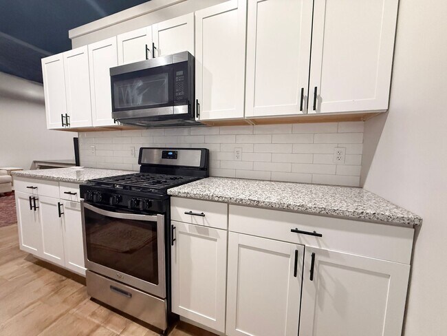 Building Photo - 209 S Church St