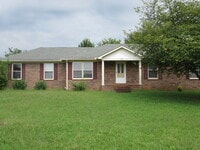 Building Photo - Coming Soon Great location!
