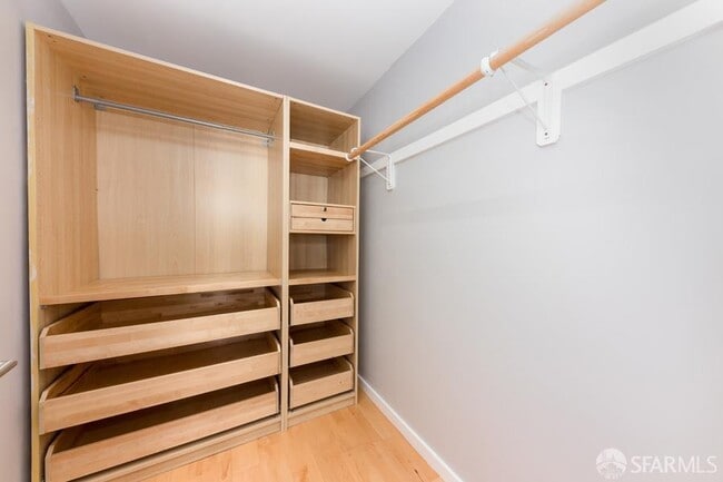 Building Photo - 69 Clementina St