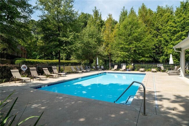 Building Photo - 1572 Mosaic Way