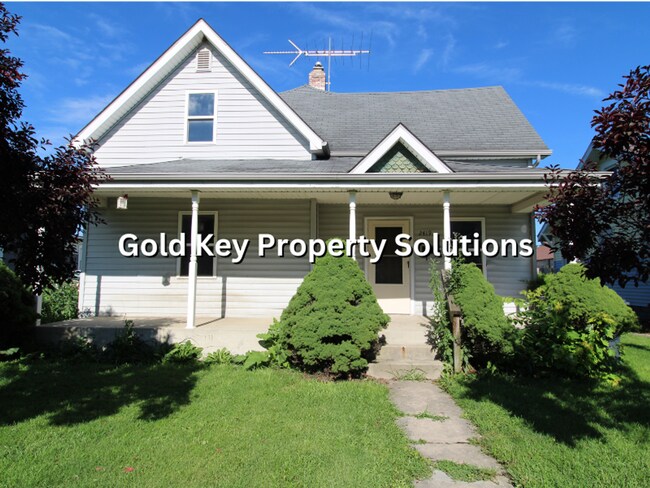 Building Photo - 2-Story 3 BR 1 BA House with Dining Room SECTION 8 APPROVED