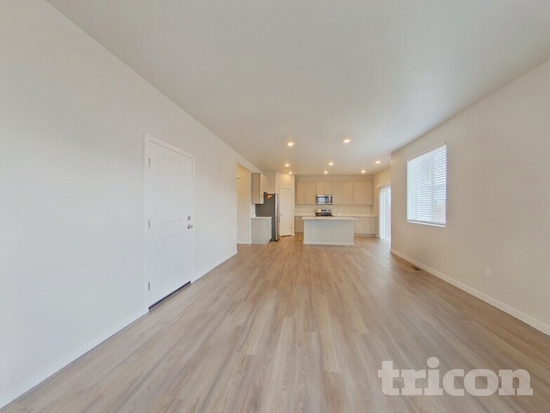 Building Photo - 1368 Orchard St