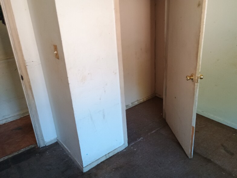 Building Photo - 1307 2nd St