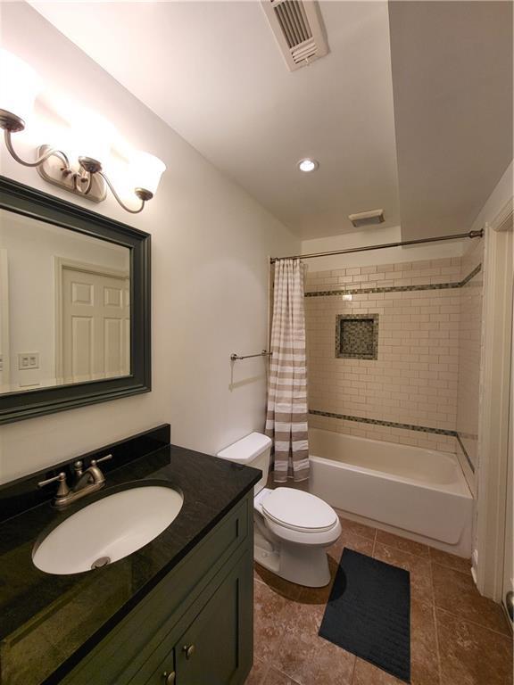 Building Photo - 363 Indian Hills Trail