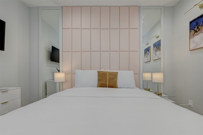 Building Photo - 2105 Sam Wilson St