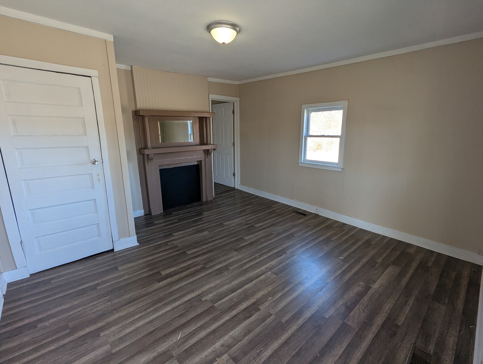 Building Photo - 736 4th St