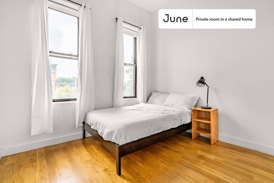 Primary Photo - Room in Shared 5 bed/3 bath home