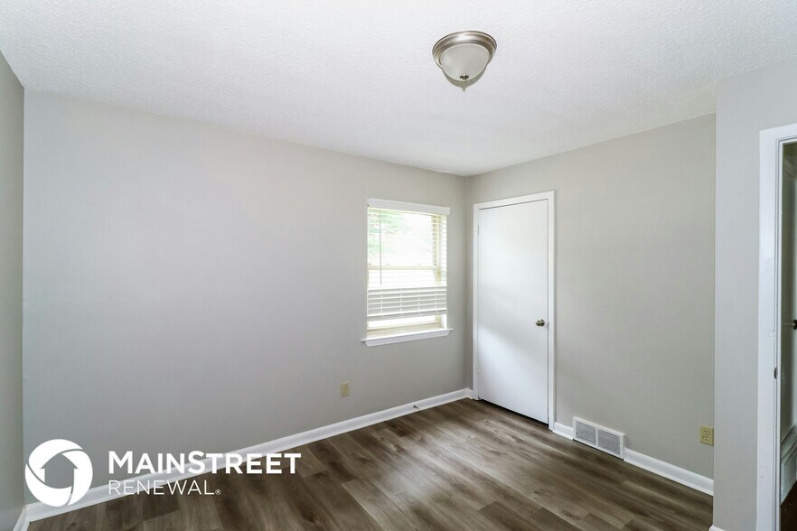 Building Photo - 7147 Hillshire Dr