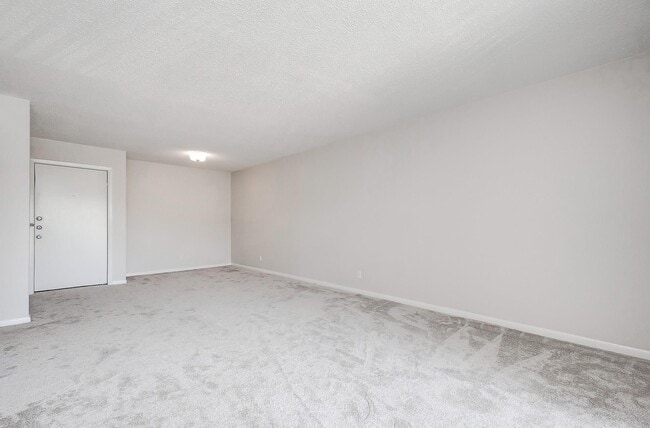 Building Photo - 10110 Forum W Dr