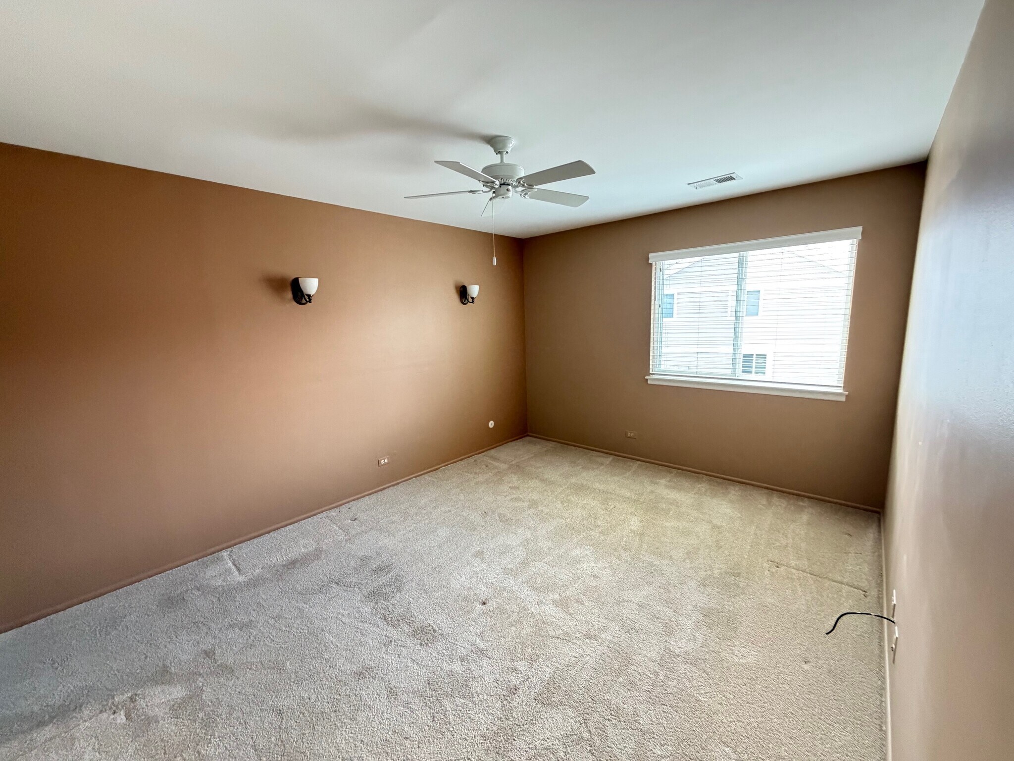 Building Photo - 608 Berkley Ct