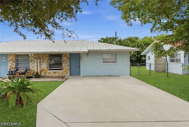 Building Photo - 1195 S Alhambra Cir