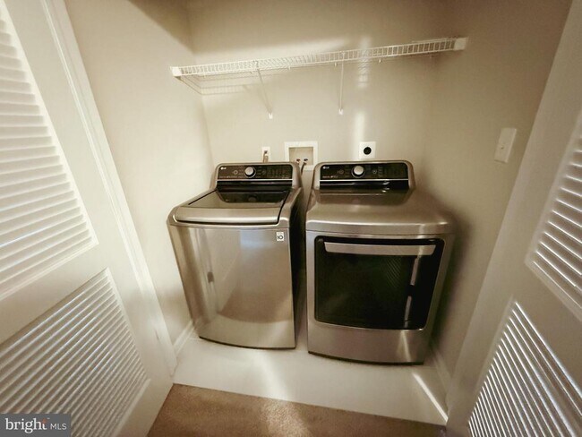 Building Photo - 1101 Hights Farm Rd N