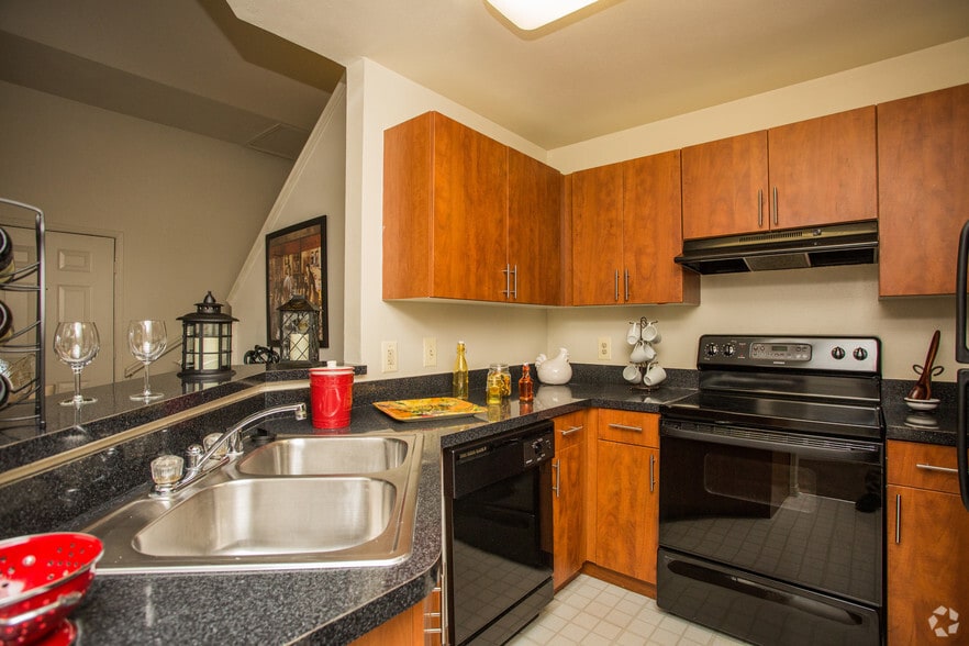 Daniel's Run 9228 Edwards Way Hyattsville MD 20783 Apartment Finder