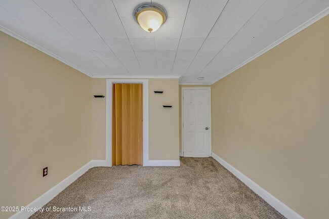 Building Photo - 232 Ferdinand St