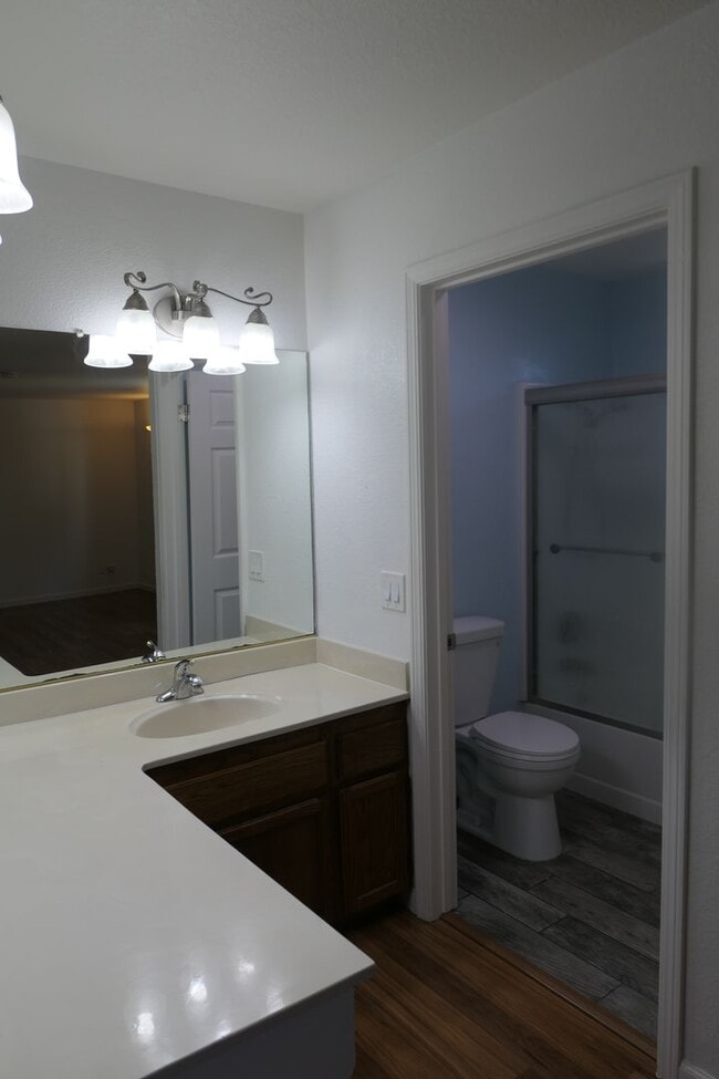 Building Photo - 69 Maranatha Dr