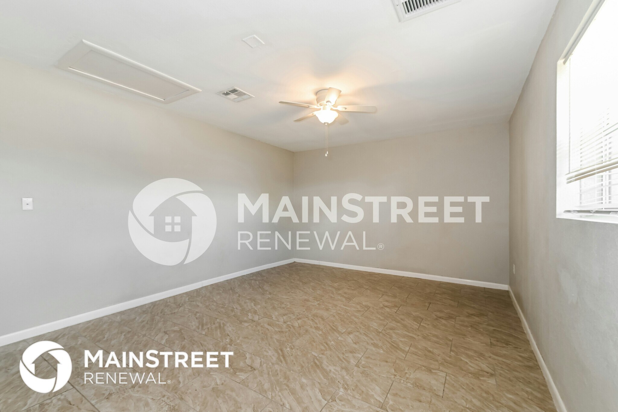 Building Photo - 9192 San Carlos Blvd