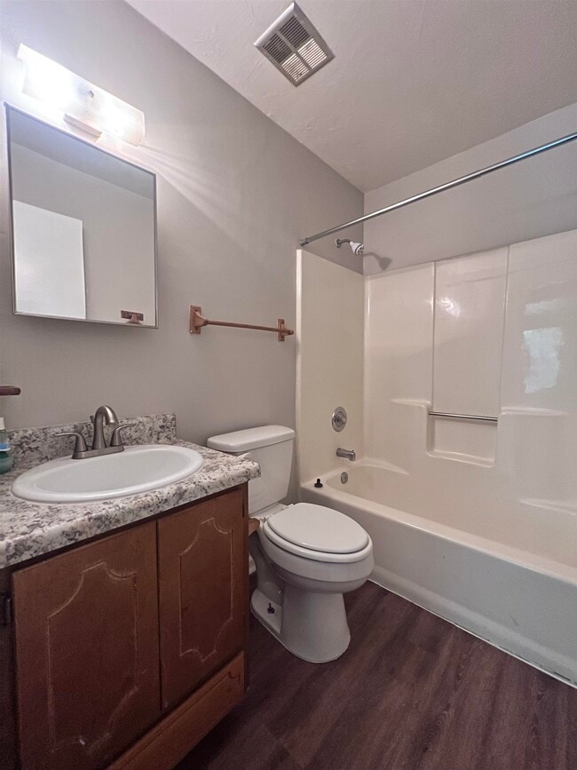 Building Photo - 2437 Jolene Ln