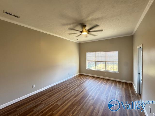 Building Photo - 492 SW Sussex Dr