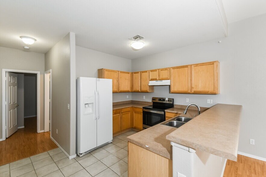 Building Photo - 6343 S Nash Way