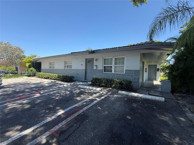 Building Photo - 7531 NW 44th Ct