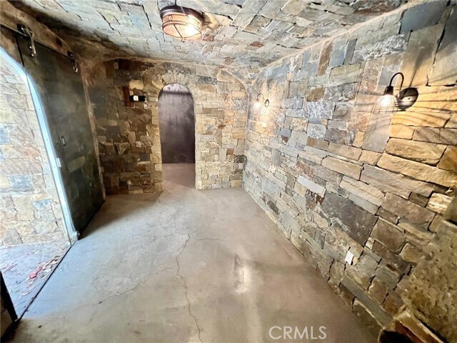 Building Photo - 224 Cll De Madrid