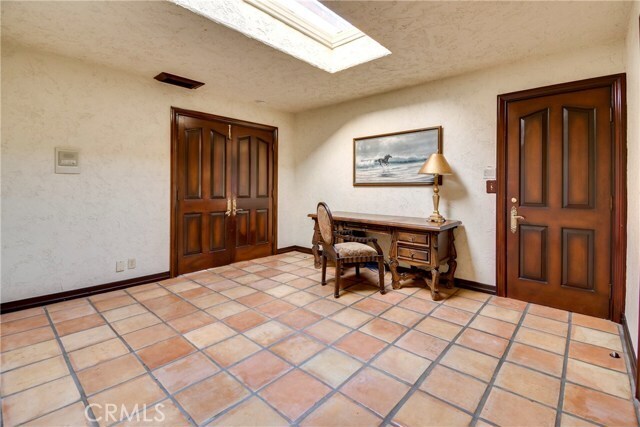 Building Photo - 31171 Paseo Acacia