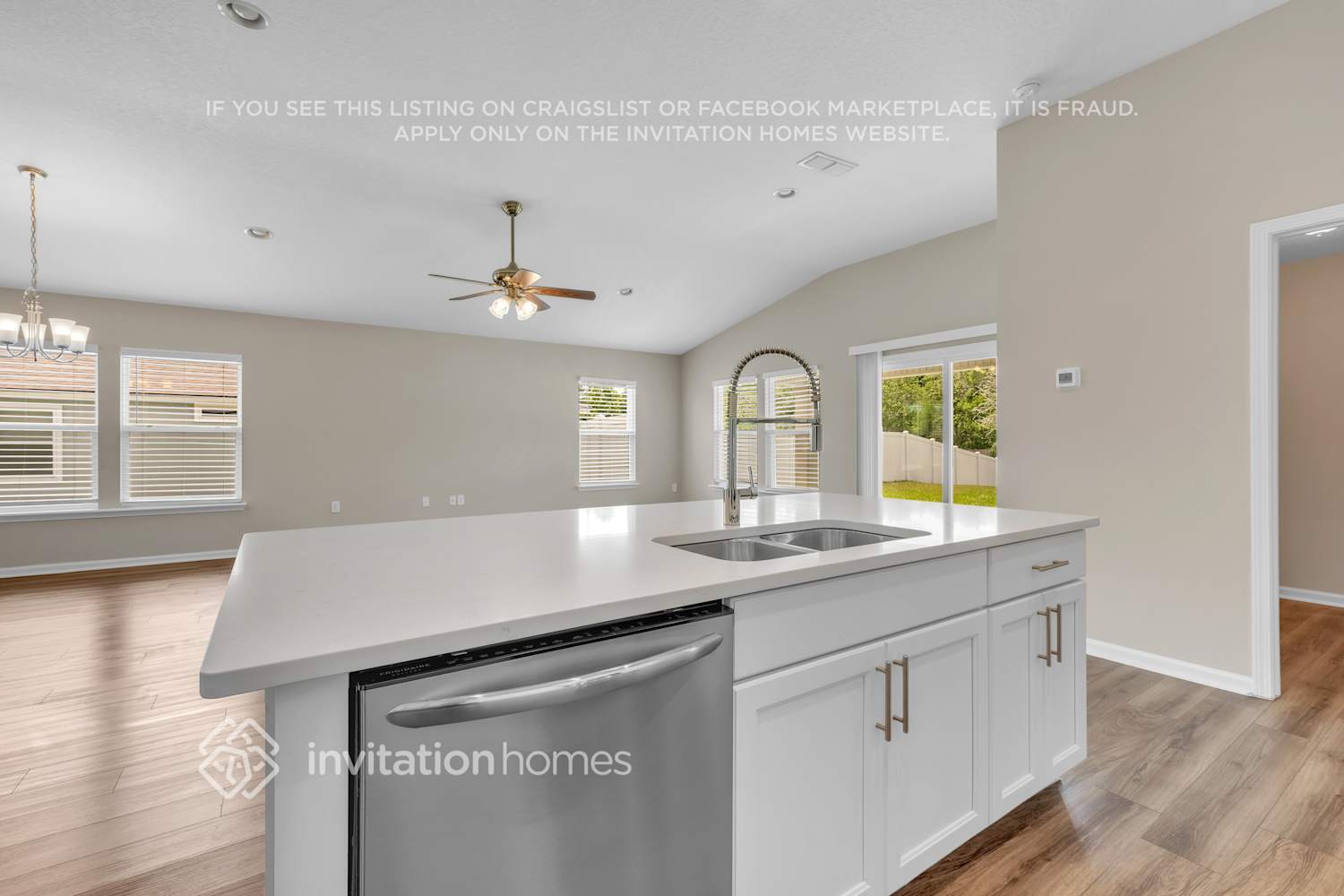 Building Photo - 378 S Hamilton Springs Rd