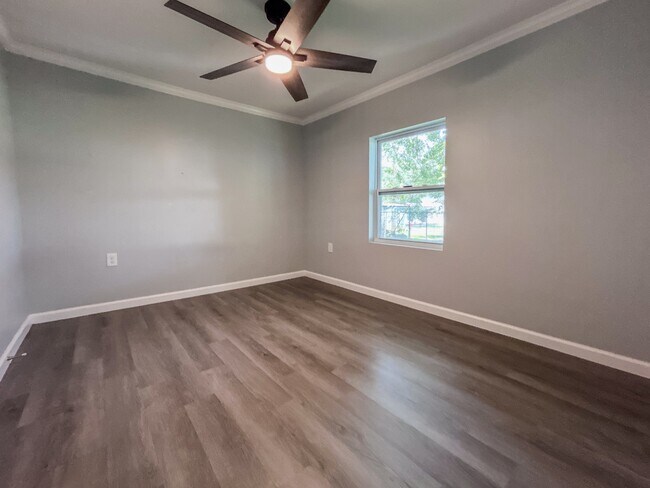 Building Photo - 415 Ave C