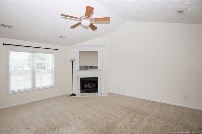 Building Photo - 106 Harvest Ln